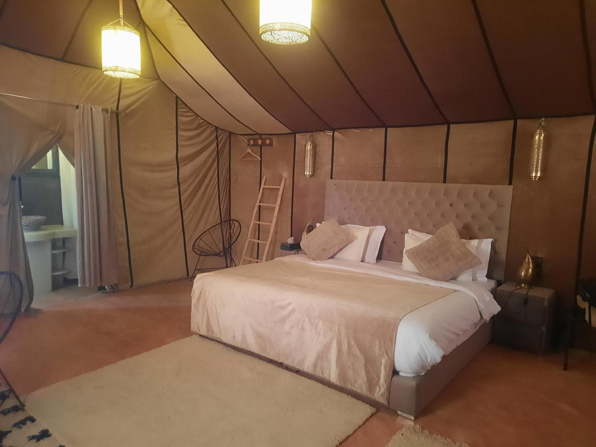 Отель Starlit Camp Мерзуга Экстерьер фото