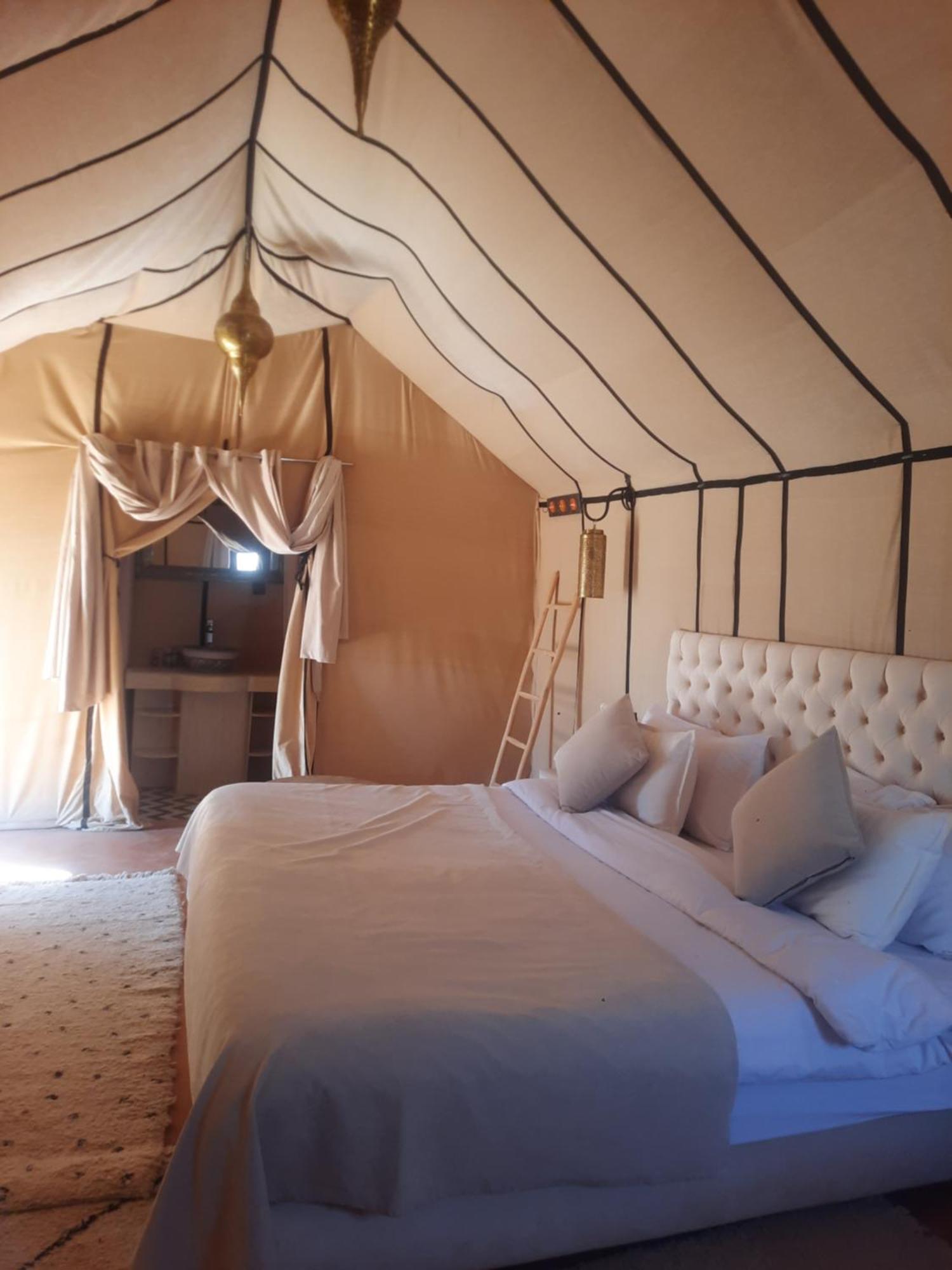 Отель Starlit Camp Мерзуга Экстерьер фото
