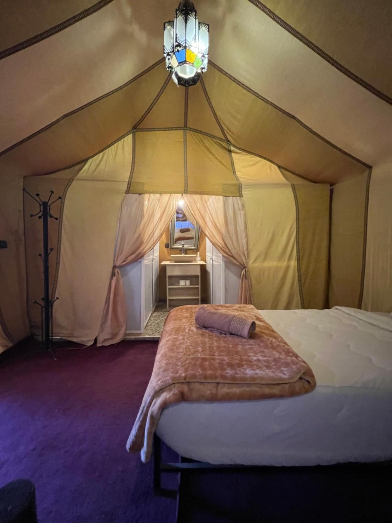 Отель Starlit Camp Мерзуга Экстерьер фото