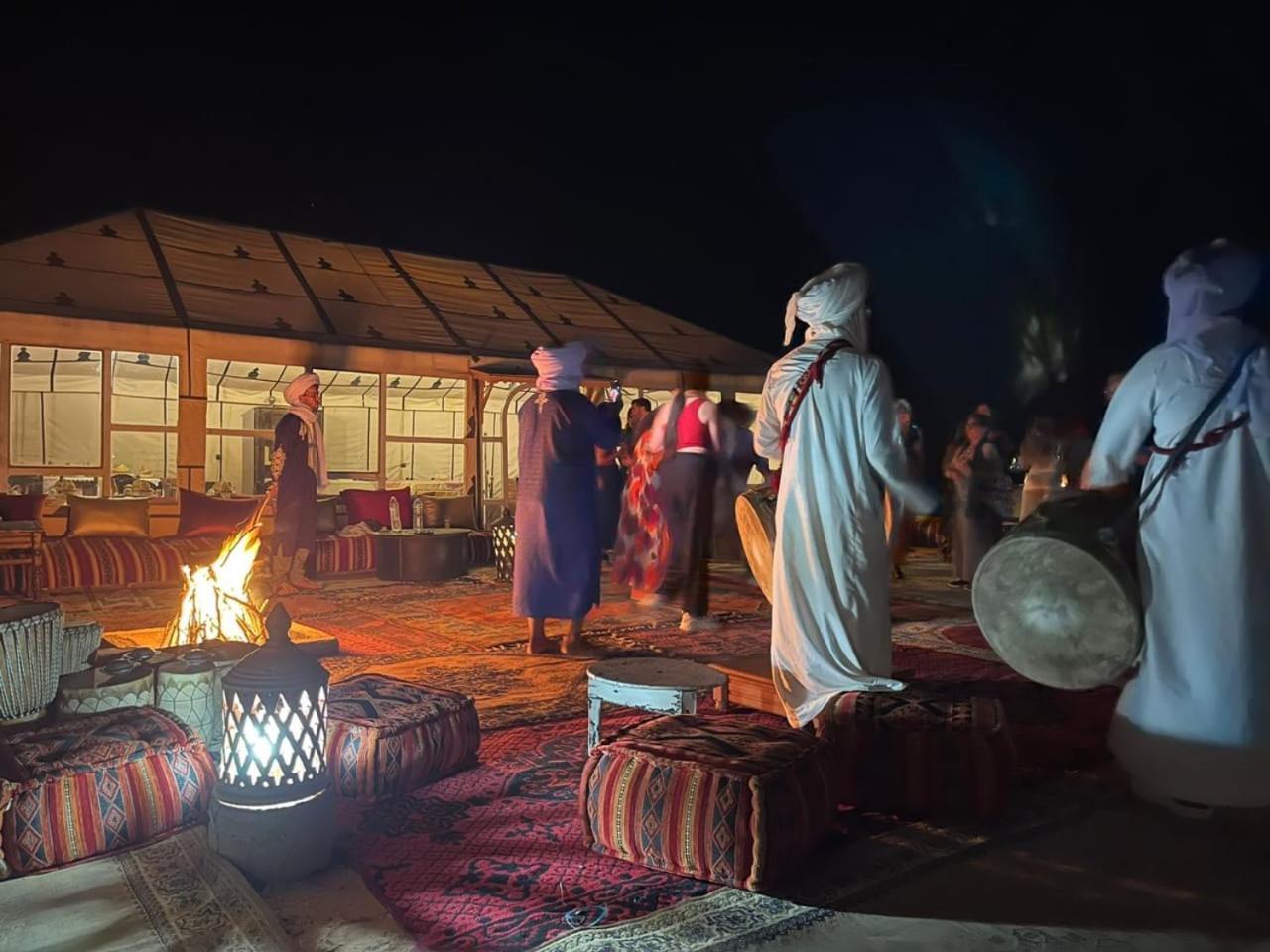 Отель Starlit Camp Мерзуга Экстерьер фото