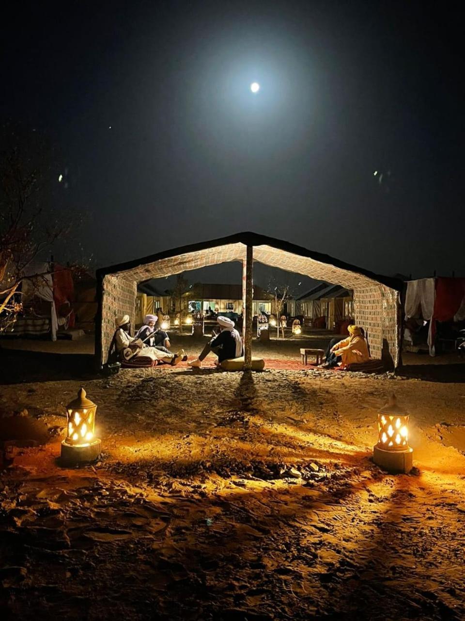 Отель Starlit Camp Мерзуга Экстерьер фото