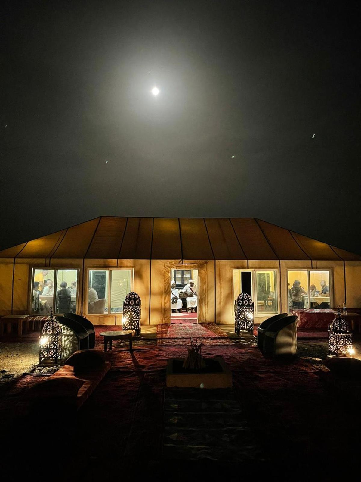 Отель Starlit Camp Мерзуга Экстерьер фото
